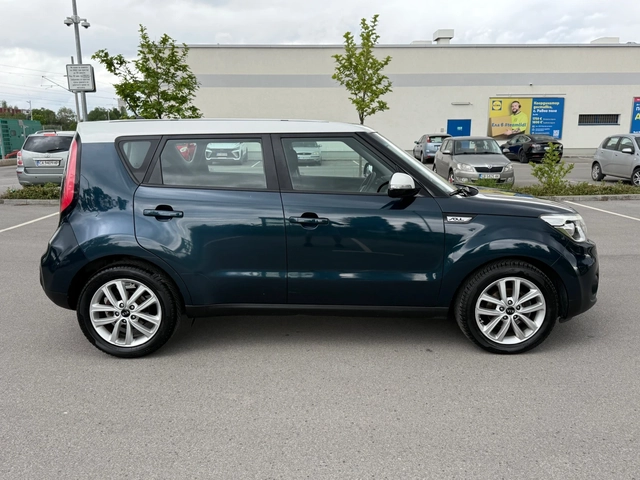 Kia Soul * 1.6CRDI* CAMERA* EURO6* КАТО НОВА* - автомобили, коли, обяви за нови и употребявани 3