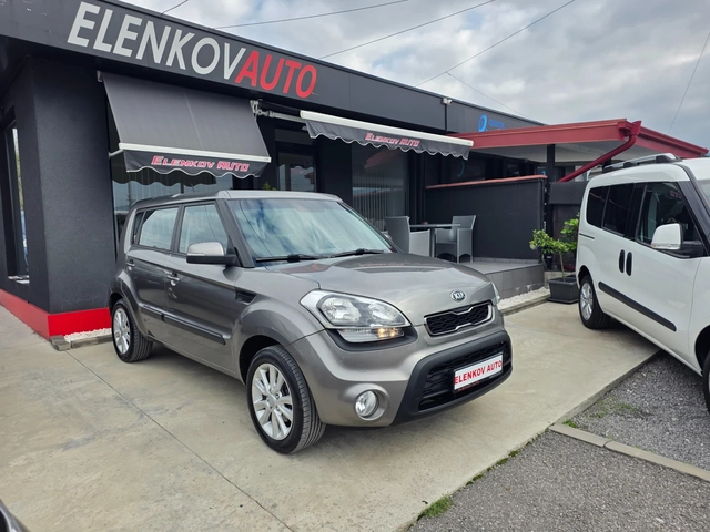 Kia Soul 1.6GDI-140к.с EURO 5-КЛИМАТИК- ШВЕЙЦАРИЯ - автомобили, коли, обяви за нови и употребявани 0