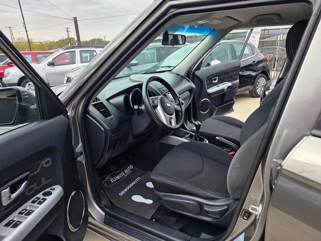 Kia Soul 1.6GDI-140к.с EURO 5-КЛИМАТИК- ШВЕЙЦАРИЯ - автомобили, коли, обяви за нови и употребявани 10