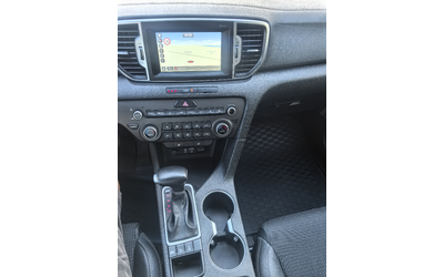 Kia Sportage 1.6 T-GDI 4X4 Spirit - автомобили, коли, обяви за нови и употребявани 11