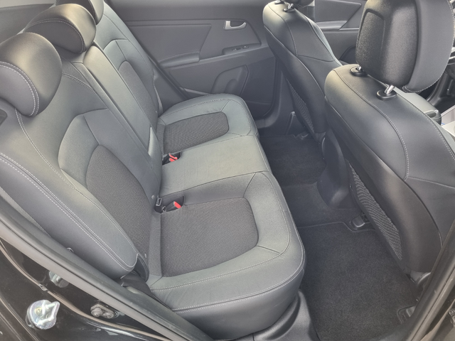 Kia Sportage 1.7CRDi-КАТО НОВА / 132.000км !!! - автомобили, коли, обяви за нови и употребявани 12