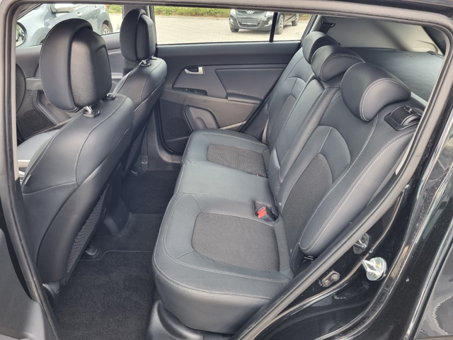 Kia Sportage 1.7CRDi-КАТО НОВА / 132.000км !!! - автомобили, коли, обяви за нови и употребявани 8