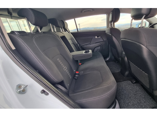kia Sportage 2.0 crdi 136k.c.4x4 - автомобили, коли, обяви за нови и употребявани 12