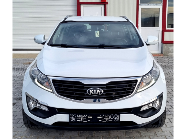 kia Sportage 2.0 crdi 136k.c.4x4 - автомобили, коли, обяви за нови и употребявани 1