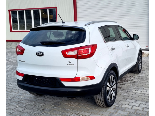 kia Sportage 2.0 crdi 136k.c.4x4 - автомобили, коли, обяви за нови и употребявани 4