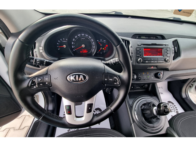 kia Sportage 2.0 crdi 136k.c.4x4 - автомобили, коли, обяви за нови и употребявани 9