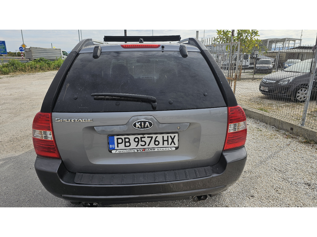 Kia Sportage 2.0 CRDi 140 - автомобили, коли, обяви за нови и употребявани 2