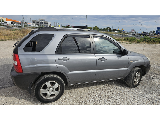 Kia Sportage 2.0 CRDi 140 - автомобили, коли, обяви за нови и употребявани 4