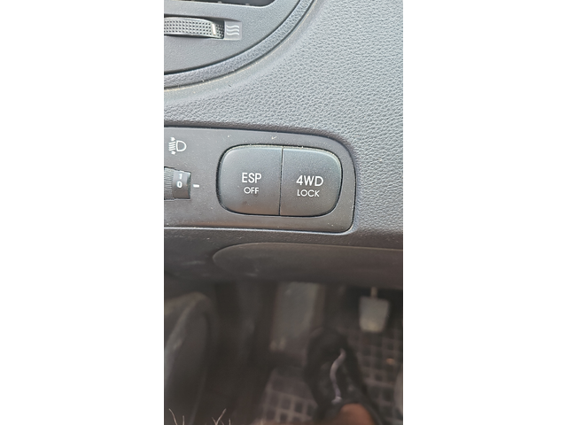 Kia Sportage 2.0 CRDi 140 - автомобили, коли, обяви за нови и употребявани 8