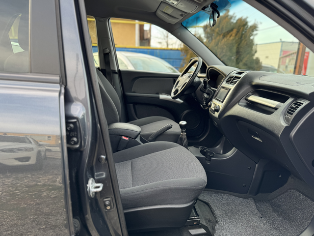 Kia Sportage 2.0CRDI Face Lift NAVI - автомобили, коли, обяви за нови и употребявани 9