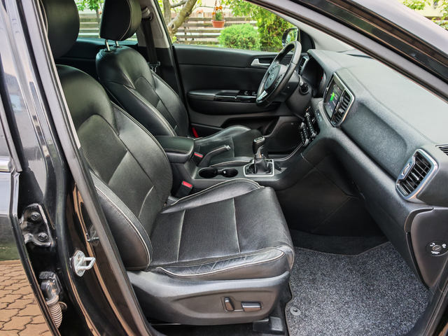 Kia Sportage 2.0CRDI-КОЖА-НАВИГАЦИЯ-КАМЕРА - автомобили, коли, обяви за нови и употребявани 8