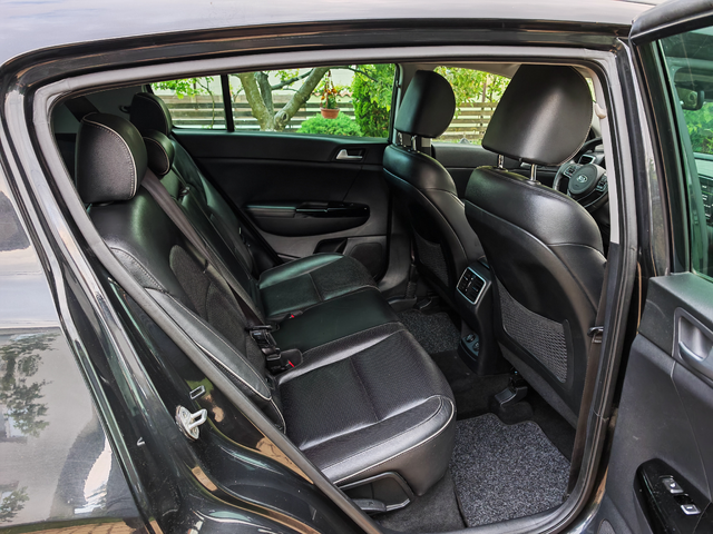 Kia Sportage 2.0CRDI-КОЖА-НАВИГАЦИЯ-КАМЕРА - автомобили, коли, обяви за нови и употребявани 9
