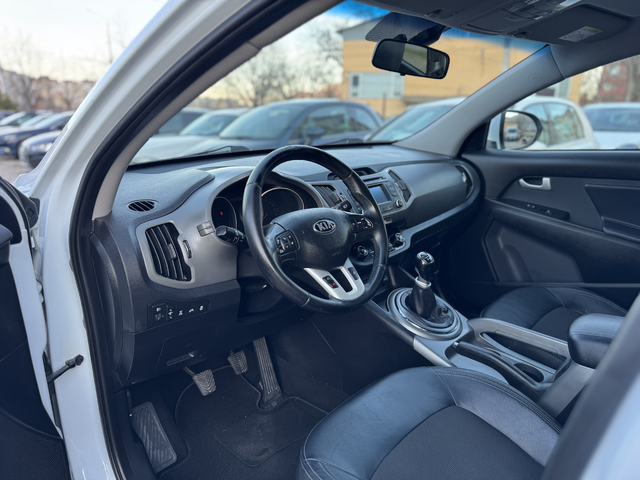 Kia Sportage Kia Sportage 2.0d 4x4 FaceLift - автомобили, коли, обяви за нови и употребявани 9