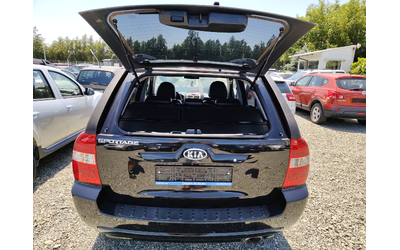 kia-sportage-2-0i - 4