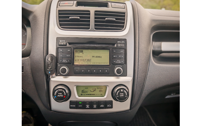 Kia Sportage 2.0i 4x4 LPG BRC - автомобили, коли, обяви за нови и употребявани 13