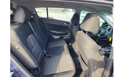 Kia Sportage 2.4L 4 Front-wheel Drive - автомобили, коли, обяви за нови и употребявани 10