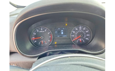 Kia Sportage 2.4L 4 Front-wheel Drive - автомобили, коли, обяви за нови и употребявани 8