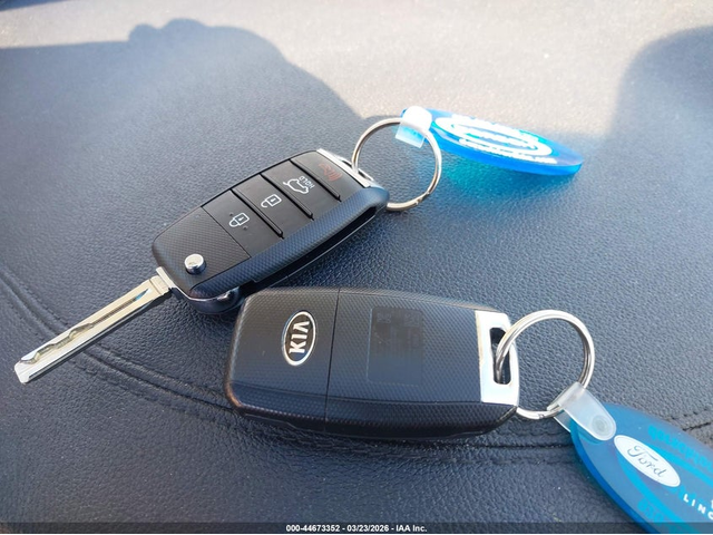 Kia Sportage 2.4L I-4 DI, DOHC, VVT, 181HP All Wheel Drive - автомобили, коли, обяви за нови и употребявани 10