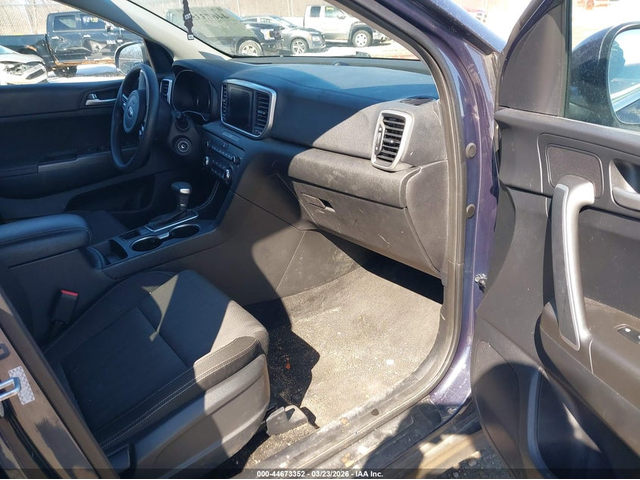 Kia Sportage 2.4L I-4 DI, DOHC, VVT, 181HP All Wheel Drive - автомобили, коли, обяви за нови и употребявани 4