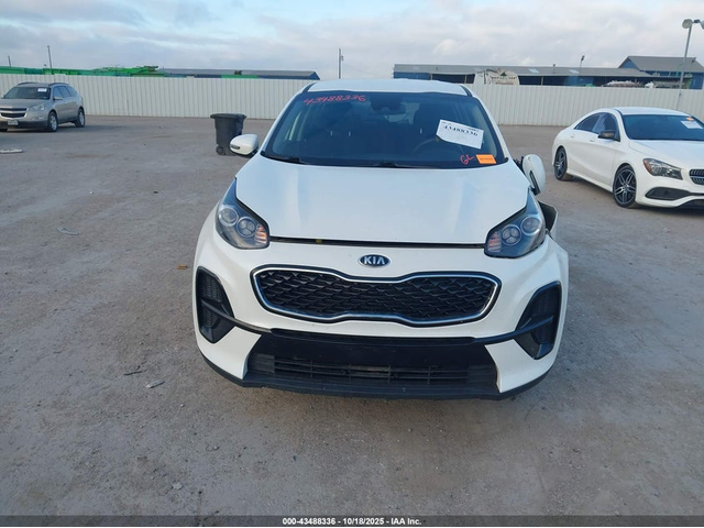 Kia Sportage 2.4L I-4 DI, DOHC, VVT, 181HP Front Wheel Drive - автомобили, коли, обяви за нови и употребявани 12