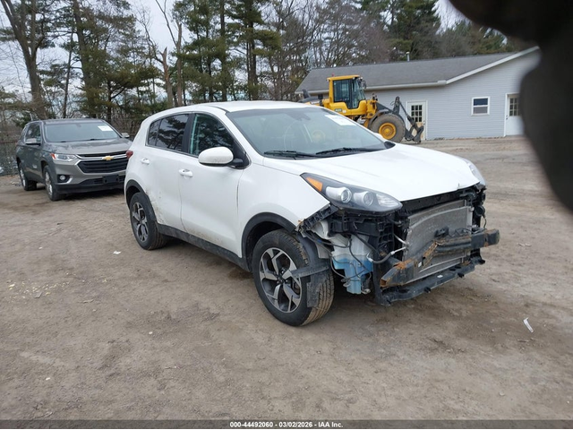Kia Sportage 2.4L I-4 DI, DOHC, VVT, 181HP Front Wheel Drive - автомобили, коли, обяви за нови и употребявани 0