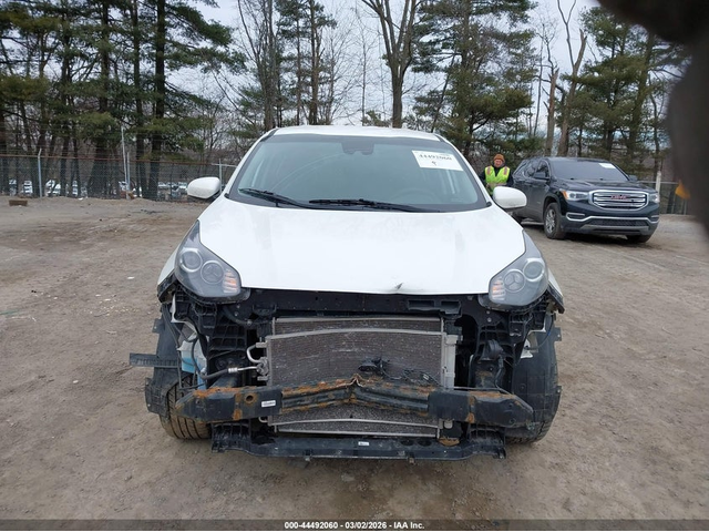 Kia Sportage 2.4L I-4 DI, DOHC, VVT, 181HP Front Wheel Drive - автомобили, коли, обяви за нови и употребявани 12