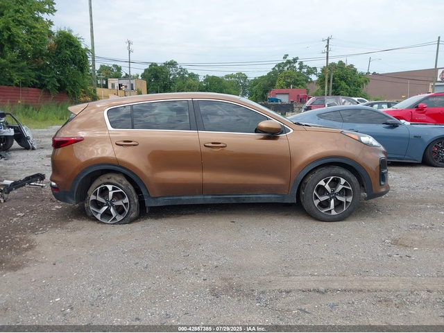 Kia Sportage 2.4L I-4 DI, DOHC, VVT, 181HP Front Wheel Drive - автомобили, коли, обяви за нови и употребявани 11