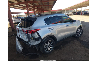 kia-sportage-2-4l-i-4-di-dohc-vvt-181hp-front-wheel-drive - 3