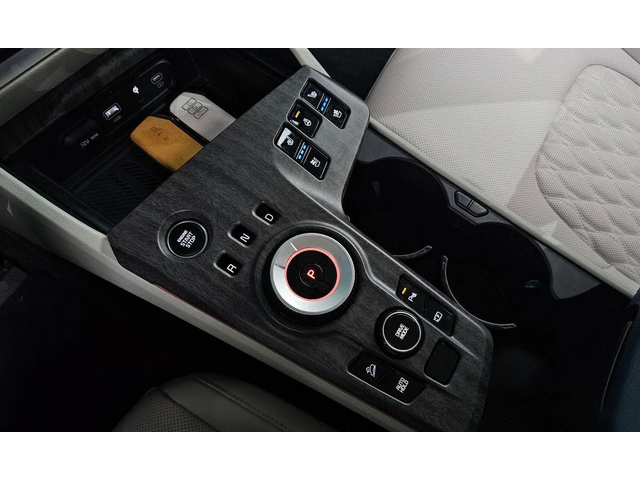 Kia Sportage - автомобили, коли, обяви за нови и употребявани 8