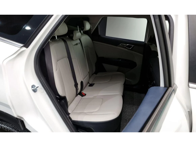 Kia Sportage - автомобили, коли, обяви за нови и употребявани 11