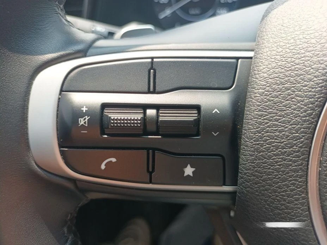 Kia Sportage - автомобили, коли, обяви за нови и употребявани 9