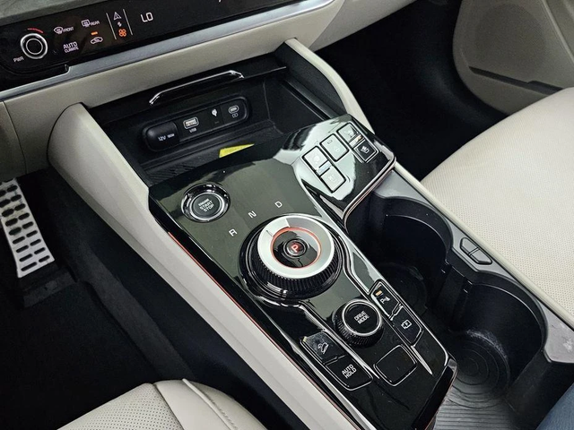 Kia Sportage - автомобили, коли, обяви за нови и употребявани 8