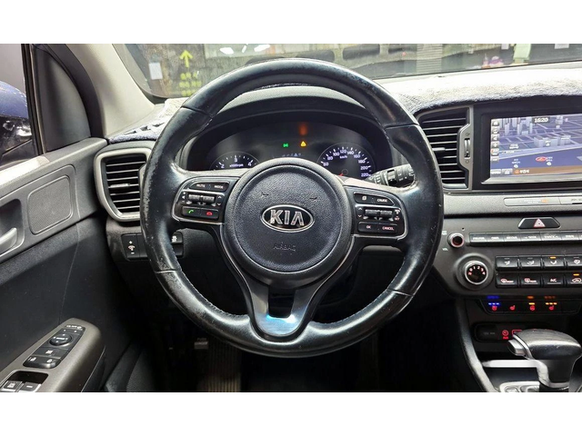 Kia Sportage - автомобили, коли, обяви за нови и употребявани 12