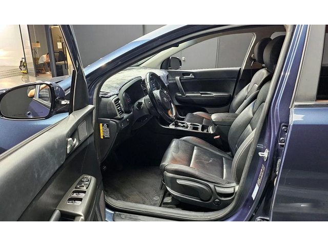 Kia Sportage - автомобили, коли, обяви за нови и употребявани 9