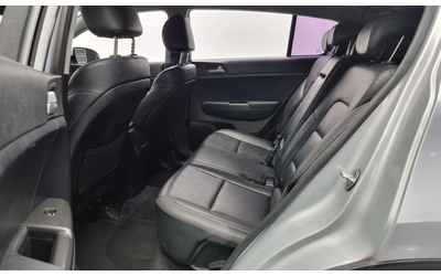 Kia Sportage - автомобили, коли, обяви за нови и употребявани 12