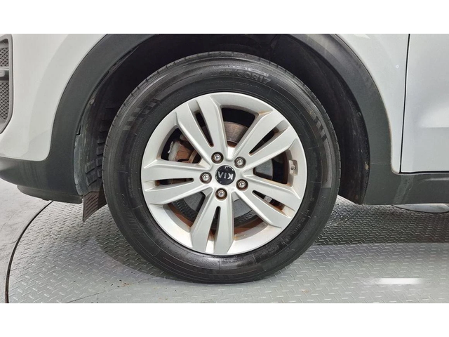 Kia Sportage - автомобили, коли, обяви за нови и употребявани 4