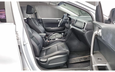 Kia Sportage - автомобили, коли, обяви за нови и употребявани 9