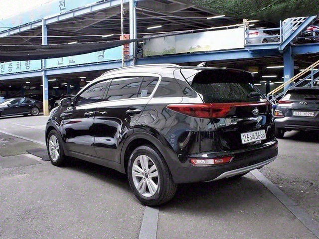 Kia Sportage Diesel 2WD Prestige  * НАЙ-ДОБРА ЦЕНА В БЪЛГАРИЯ* - автомобили, коли, обяви за нови и употребявани 3