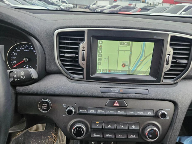 Kia Sportage Diesel 2WD Prestige  * НАЙ-ДОБРА ЦЕНА В БЪЛГАРИЯ* - автомобили, коли, обяви за нови и употребявани 8