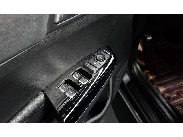 Kia Sportage Diesel 2WD Noblesse  * НАЙ-ДОБРА ЦЕНА В БЪЛГАРИЯ* - автомобили, коли, обяви за нови и употребявани 12