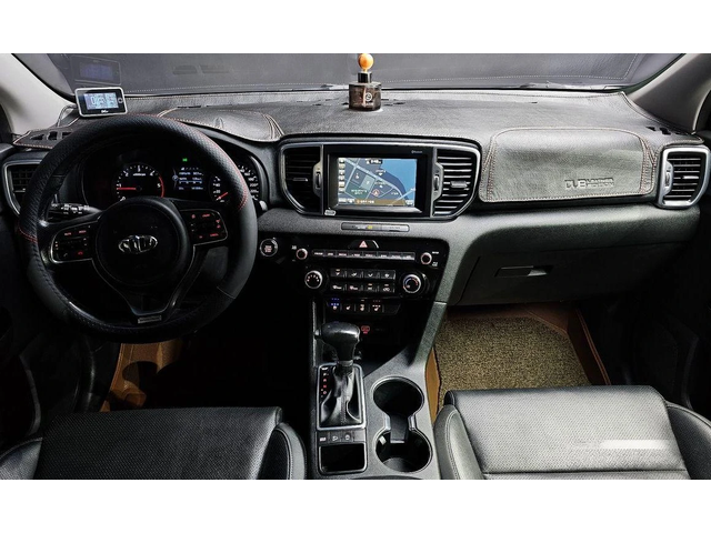 Kia Sportage Diesel 2WD Noblesse  * НАЙ-ДОБРА ЦЕНА В БЪЛГАРИЯ* - автомобили, коли, обяви за нови и употребявани 6