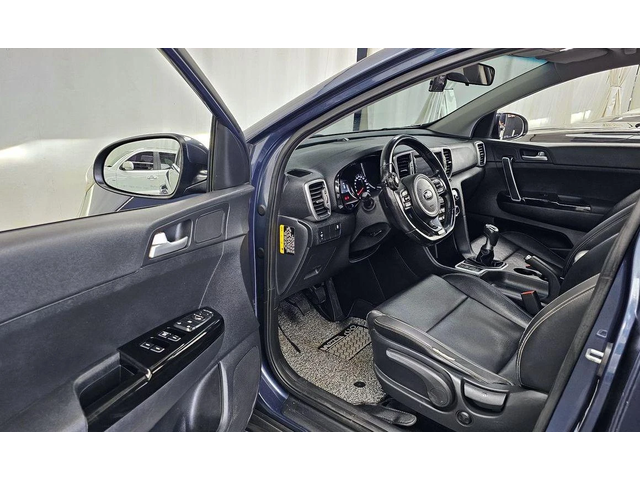 Kia Sportage Diesel 2wd Trendy  * НАЙ-ДОБРА ЦЕНА В БЪЛГАРИЯ* - автомобили, коли, обяви за нови и употребявани 9