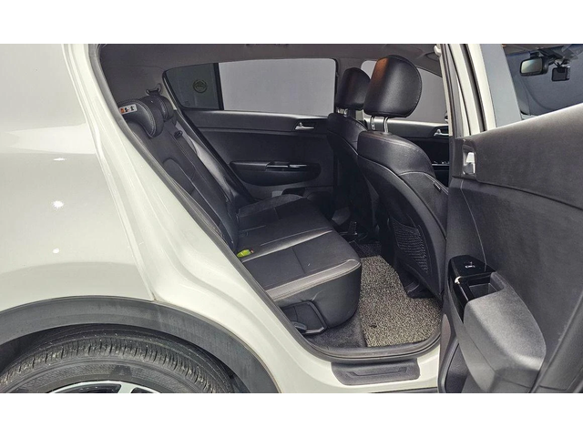 Kia Sportage Diesel 2wd Trendy  * НАЙ-ДОБРА ЦЕНА В БЪЛГАРИЯ* - автомобили, коли, обяви за нови и употребявани 11