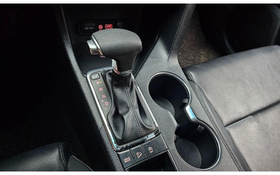 Kia Sportage Diesel 2wd Trendy  * НАЙ-ДОБРА ЦЕНА В БЪЛГАРИЯ* - автомобили, коли, обяви за нови и употребявани 8