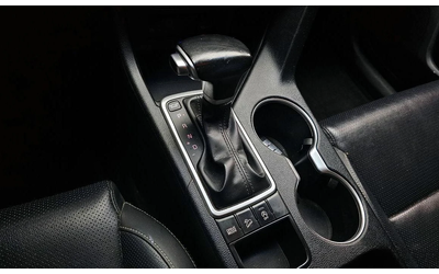 Kia Sportage Diesel 2WD Prestige  * НАЙ-ДОБРА ЦЕНА В БЪЛГАРИЯ* - автомобили, коли, обяви за нови и употребявани 8