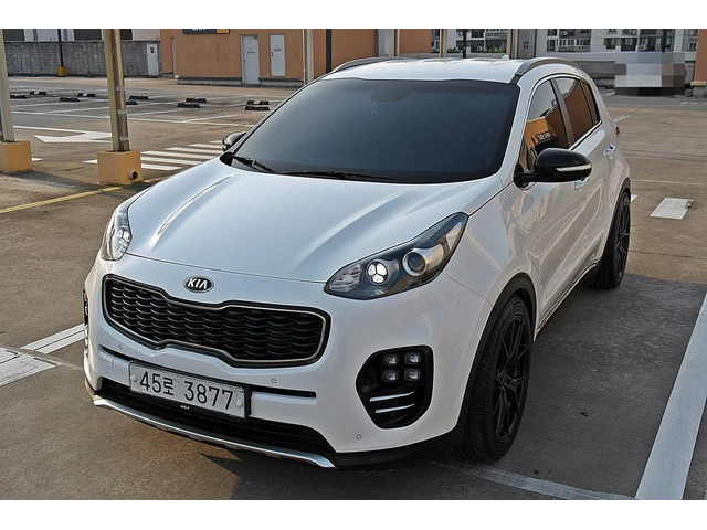 Kia Sportage Diesel 2WD Noblesse Special - автомобили, коли, обяви за нови и употребявани 0