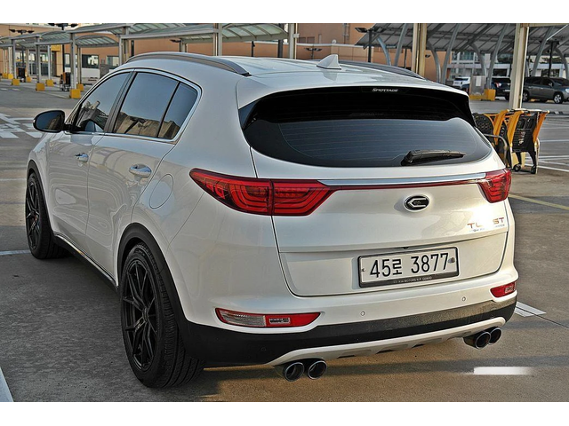 Kia Sportage Diesel 2WD Noblesse Special - автомобили, коли, обяви за нови и употребявани 5