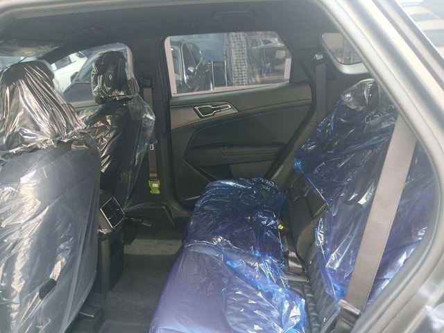 Kia Sportage Gasoline 1.6 Turbo 2WD Signature X Line - автомобили, коли, обяви за нови и употребявани 5