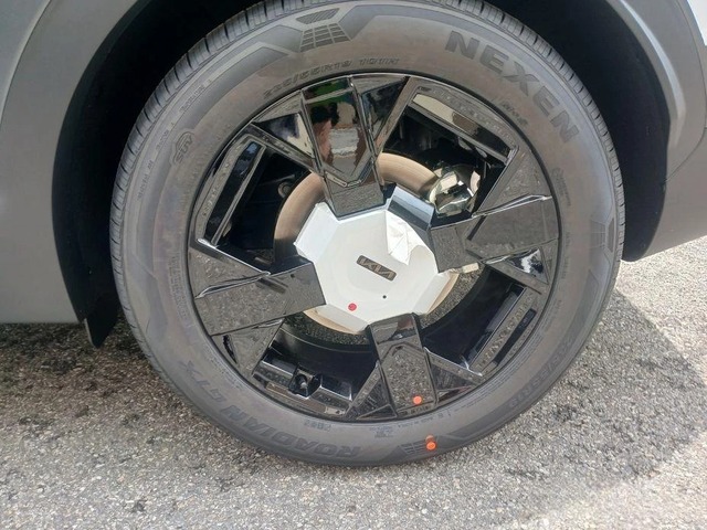 Kia Sportage Gasoline 1.6 Turbo 2WD Signature X Line - автомобили, коли, обяви за нови и употребявани 9