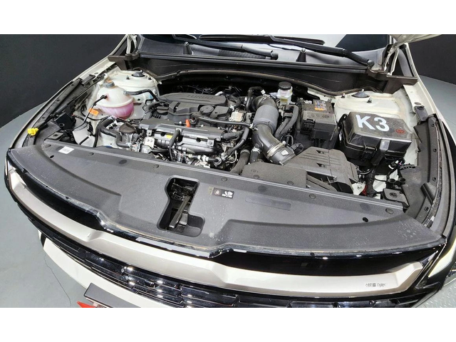 Kia Sportage Gasoline 1.6 Turbo 2WD Signature - автомобили, коли, обяви за нови и употребявани 5